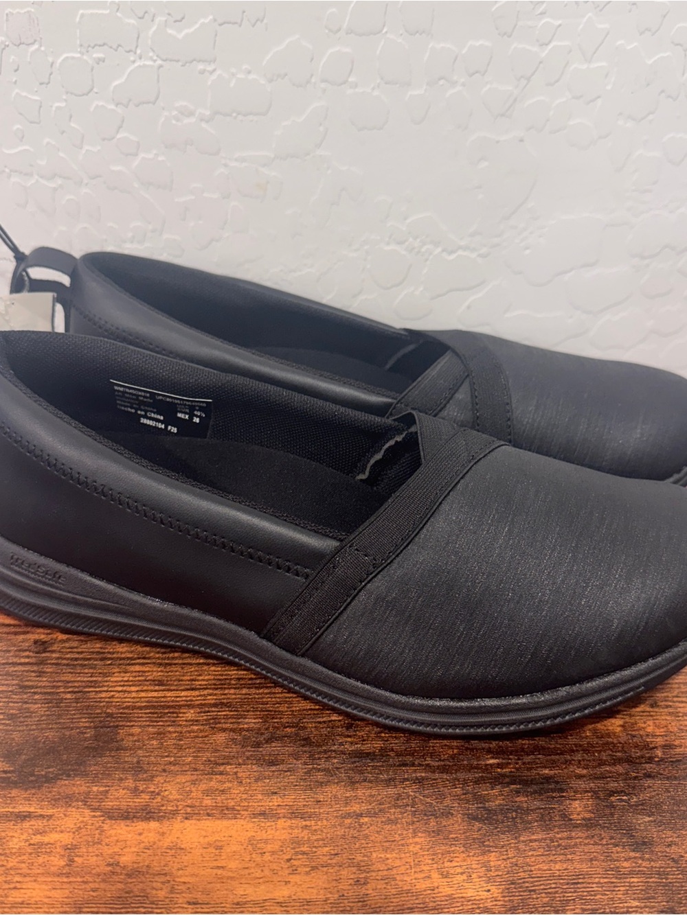 New TredSafe Slip Resitant Slip On Shoes Womens 9 Comfort Nursing Flats